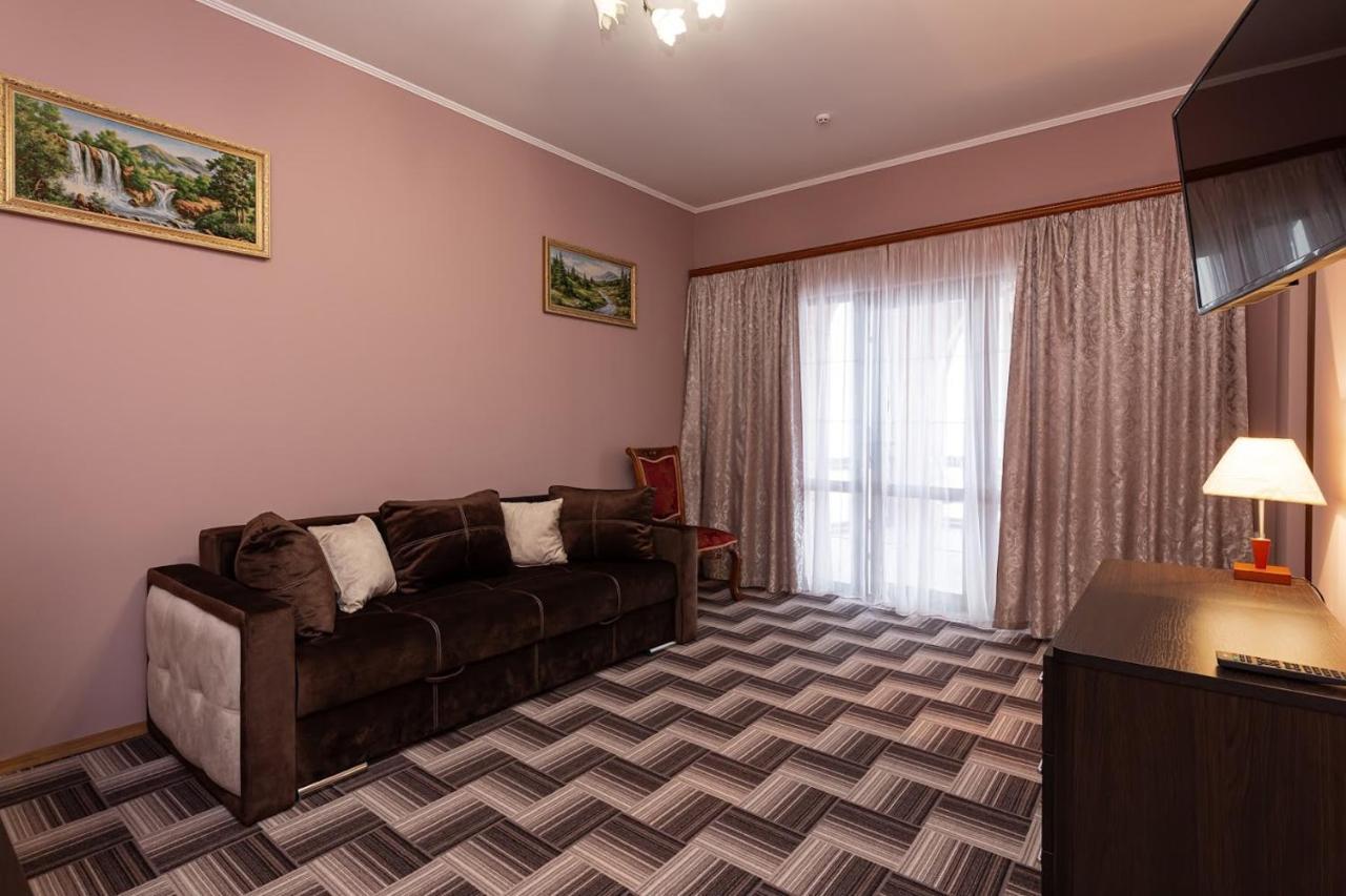 Panska Rovin Hotel Mohnate Экстерьер фото